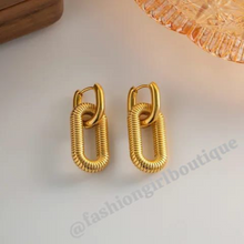 Hook Doble Earrings